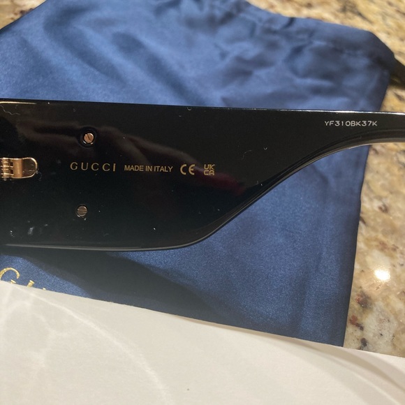 GUCCI women’s shades - Picture 4 of 8